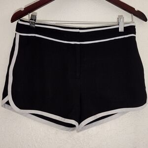 Diane Von Furstenberg Black Dress Shorts With White Trim